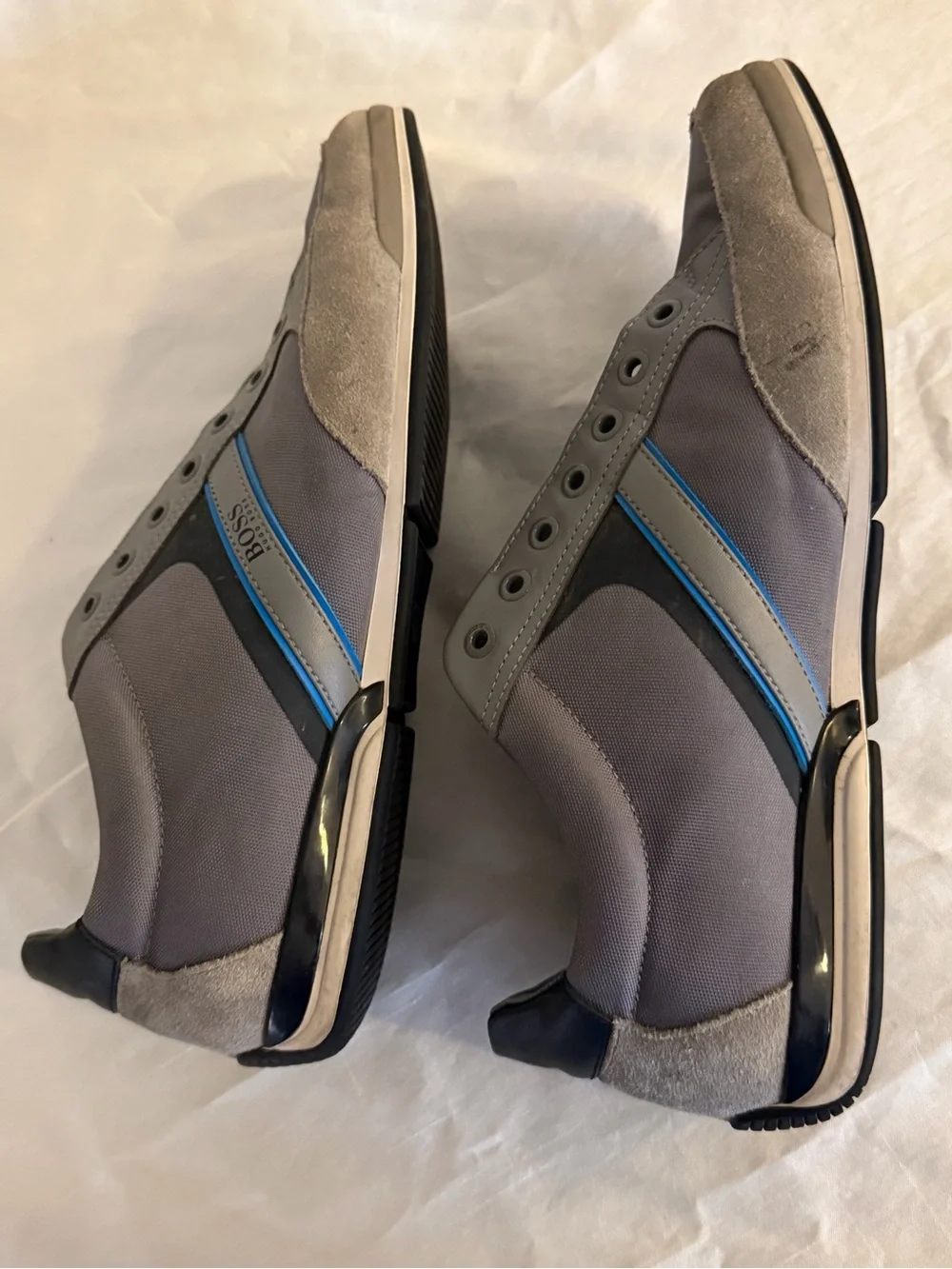 Hugo Boss Men's Gray Suede & Mesh Sneakers Blue Accent Casual Shoes